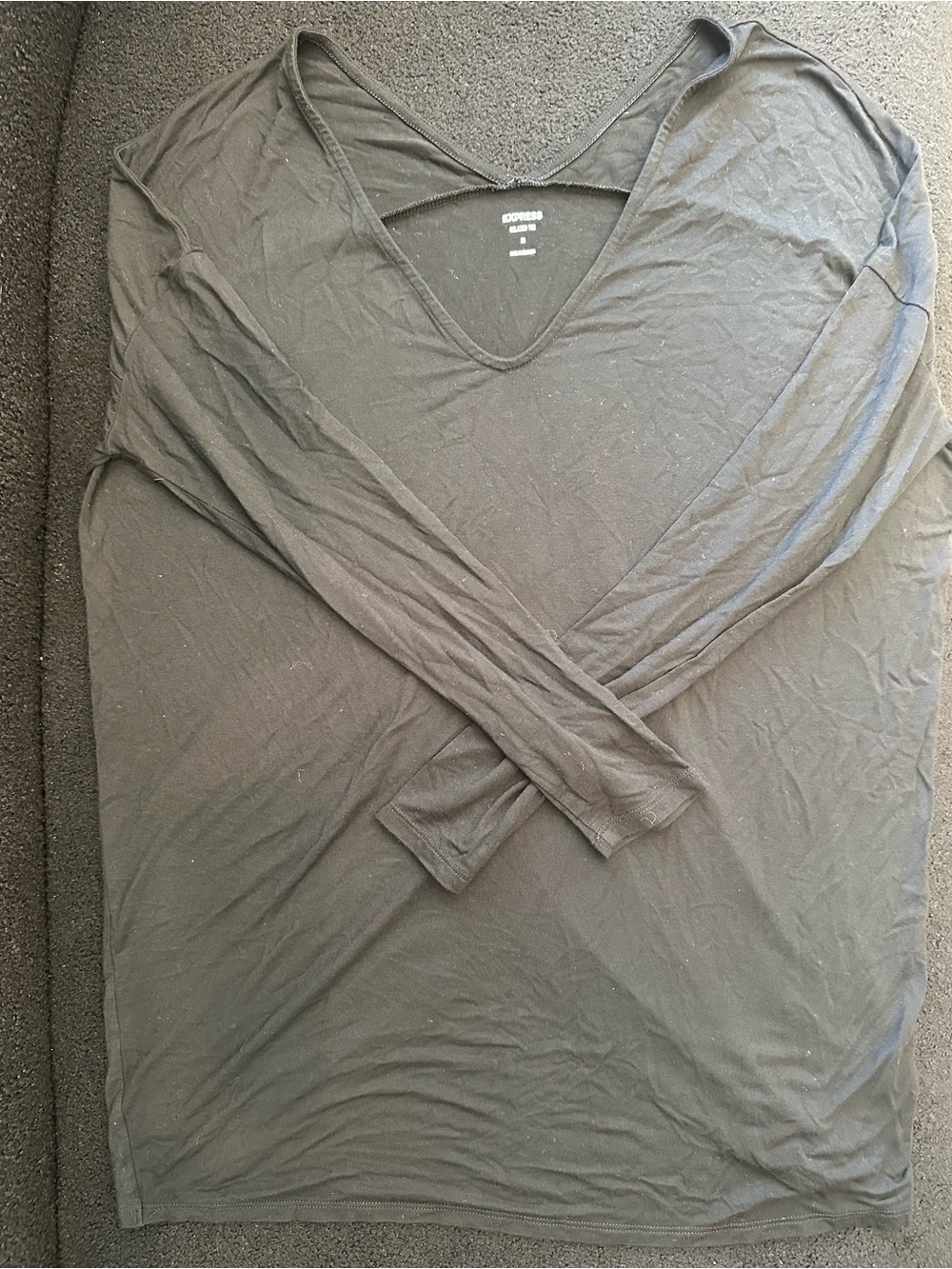 Express Relaxed Tee V Neck Long Sleeve
